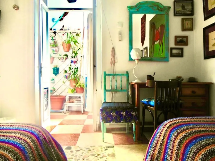 民宿 Habitaciones La Pepa 加的斯